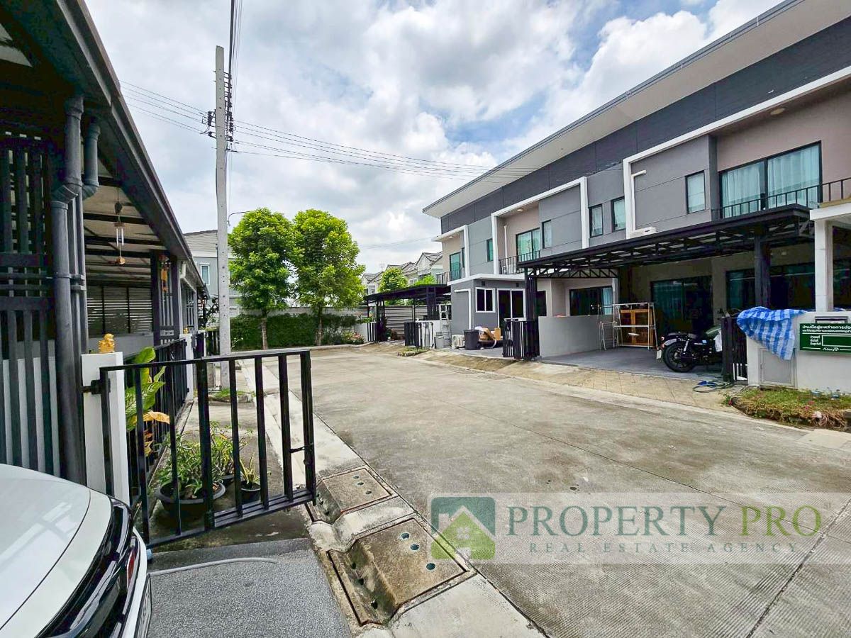 For SaleTownhomeSamut Prakan,Samrong : TownHome for Sale The Colors Bangna Wongwaen 3, 3 bedroom 21 sqw 116 sqm Near Kingkaew, Thepharak, Suvarnabhumi, Mega Bangna : SL25S-016