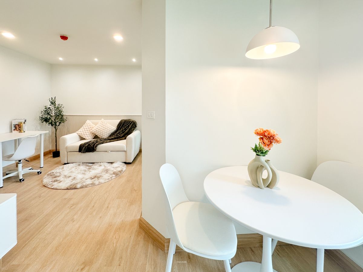 ขายคอนโดพระราม 2 บางขุนเทียน : ขายห้องสวย!! คอนโด แกรนด์ ทิวลิป แอด อ้อมน้อย (Tulip Square @ Aomnoi) ตกแต่งพร้อมลากกระเป๋าเข้าอยู่ได้เลย