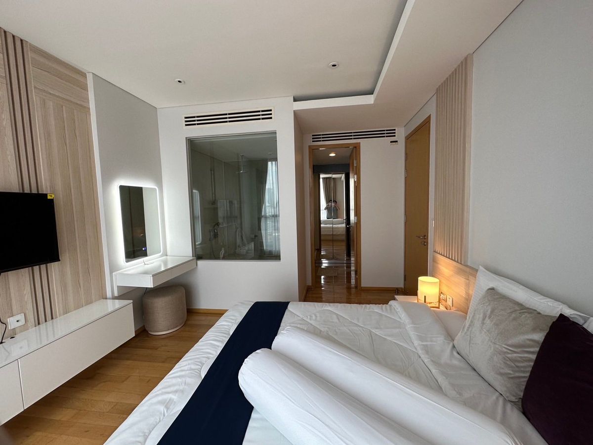 ให้เช่าคอนโดสุขุมวิท อโศก ทองหล่อ : ปล่อยเช่า Aequa Sukhumvit 49 ตกแต่งครบสไตล์โมเดิร์น ใจกลาง