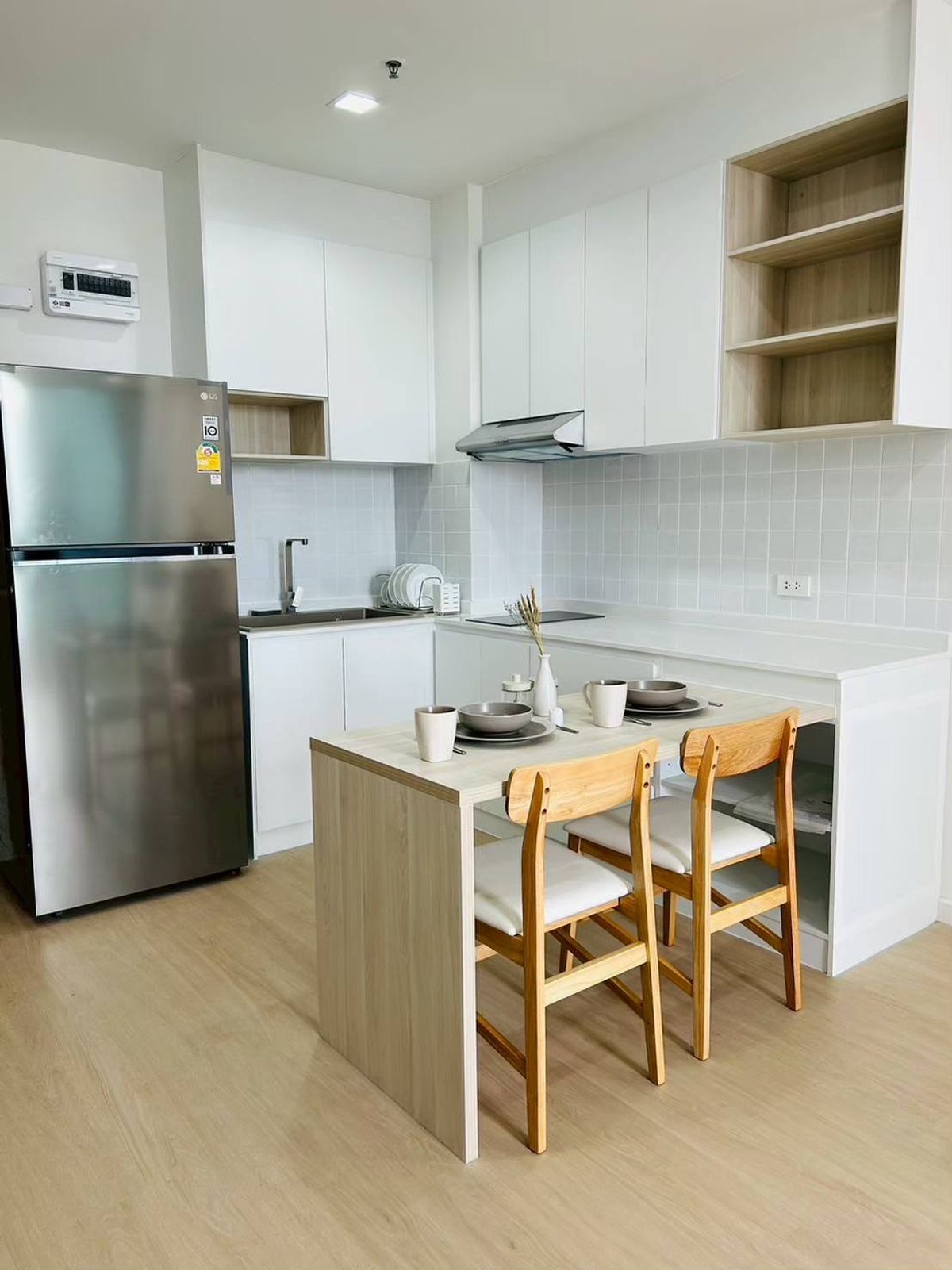 ให้เช่าคอนโดสาทร นราธิวาส : เช่า RR616 Sathorn House ห้องสวย 2ห้องนอน เฟอร์นิเจอร์ครบ ใกล้รถไฟฟ้า BTS สุรศักดิ์ 0เมตร
