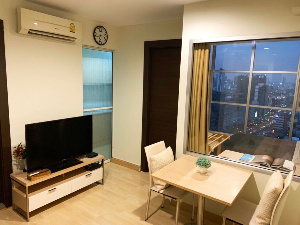For RentCondoRatchadapisek, Huaikwang, Suttisan : Rhythm Ratchada condo for rent, near the MRT, Ratchadaphisek Station 100 m.