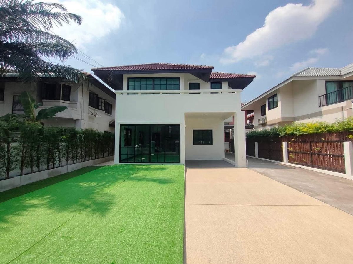 ขายบ้านบางแค เพชรเกษม : ขายบ้านเดี่ยวหมู่บ้านชมเพลิน ซอยหมู่บ้านเศรษฐกิจ 60 ตารางวา 3นอน

