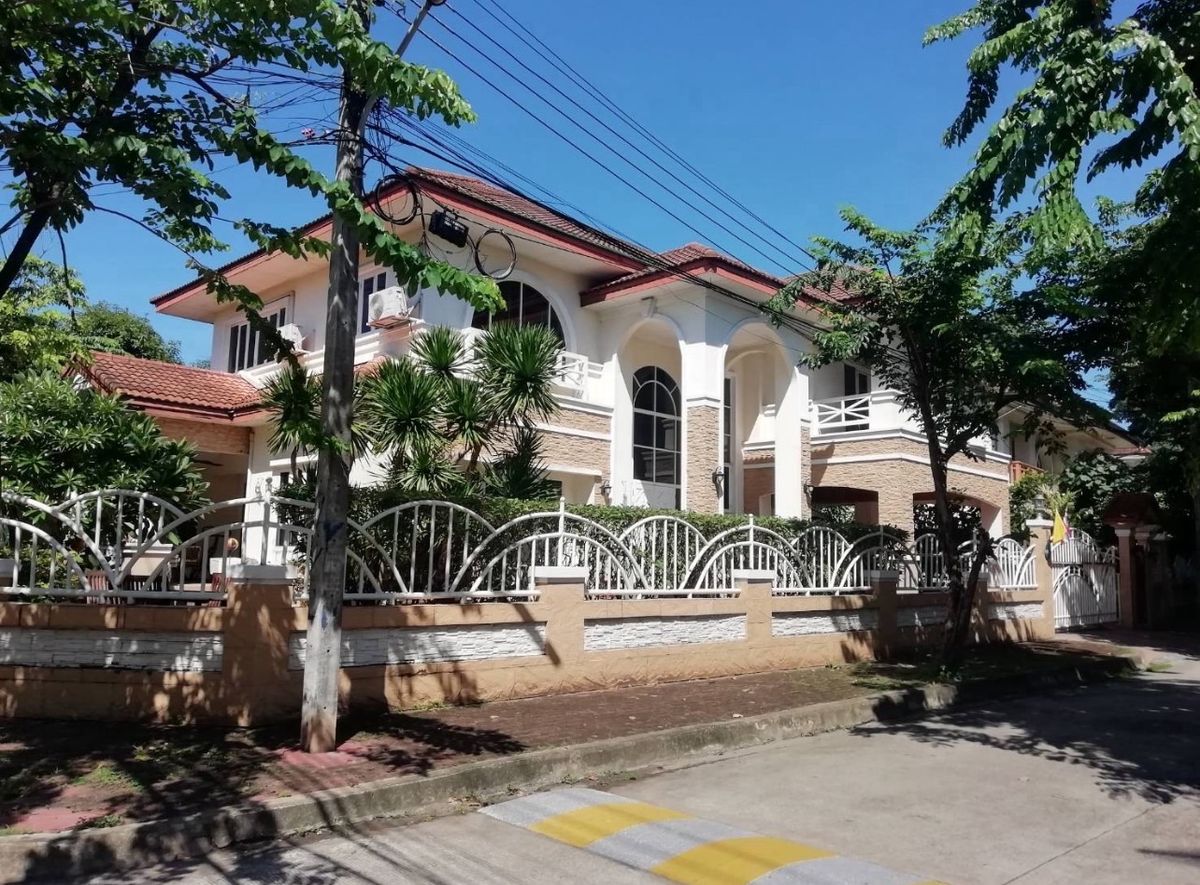 ขายบ้านนวมินทร์ รามอินทรา : บ้านเดี่ยว มัณฑนา พระยาสุเรนทร์ 26 / 3 ห้องนอน (ขาย), Manthana Phraya Suren 26 / Detached House 3 Bedrooms (FOR SALE) BEAM080