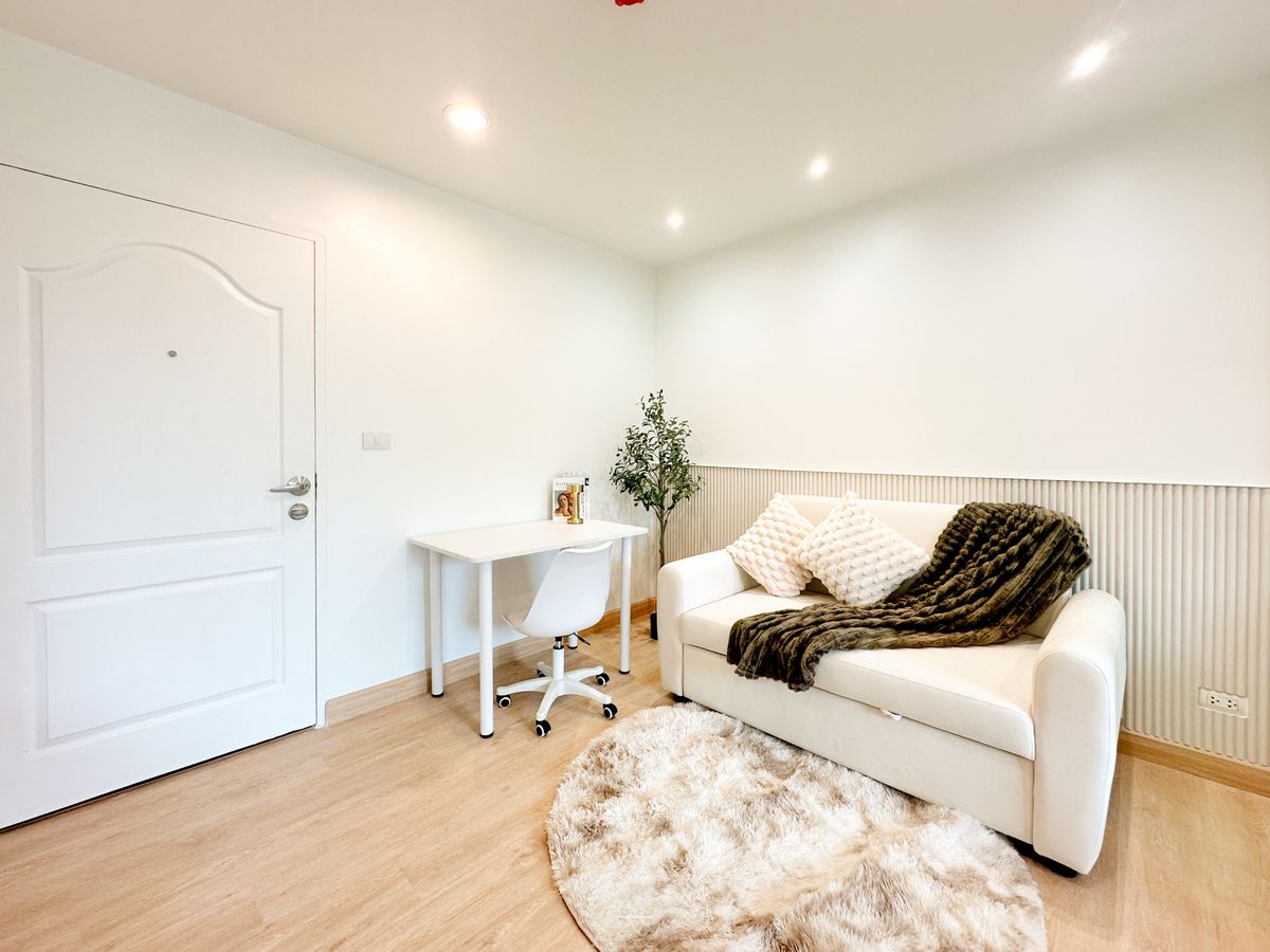 ขายคอนโดพระราม 2 บางขุนเทียน : ขายห้องสวย!! คอนโด แกรนด์ ทิวลิป แอด อ้อมน้อย (Tulip Square @ Aomnoi) ตกแต่งพร้อมลากกระเป๋าเข้าอยู่ได้เลย