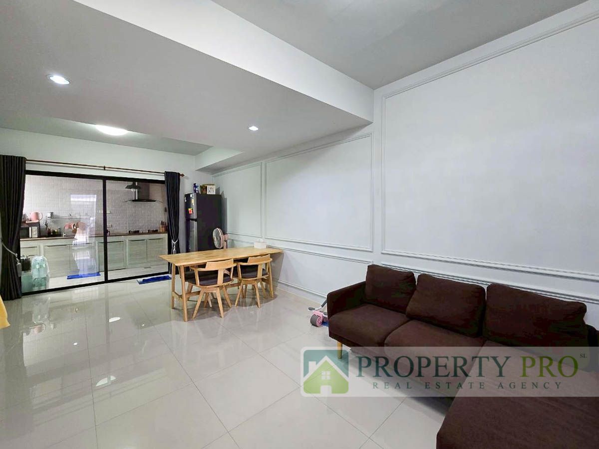 For SaleTownhomeSamut Prakan,Samrong : TownHome for Sale The Colors Bangna Wongwaen 3, 3 bedroom 21 sqw 116 sqm Near Kingkaew, Thepharak, Suvarnabhumi, Mega Bangna : SL25S-016