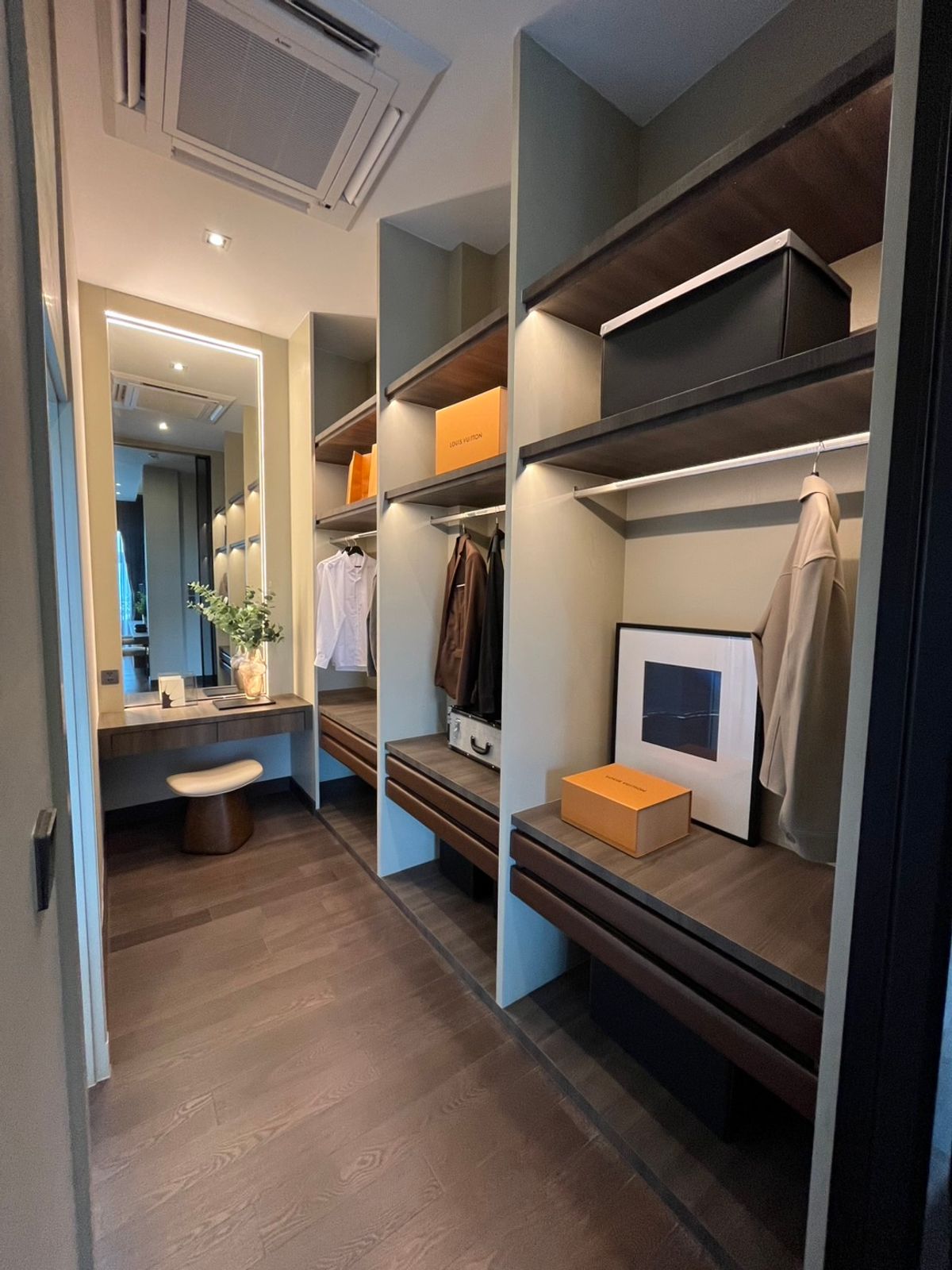 For SaleHouseLadkrabang, Suwannaphum Airport : 🏡 3 -story house for sale Type Loch Project Grand Bangkok Boulevard Yard Bangna - Super Luxury luxury house only 31 units.