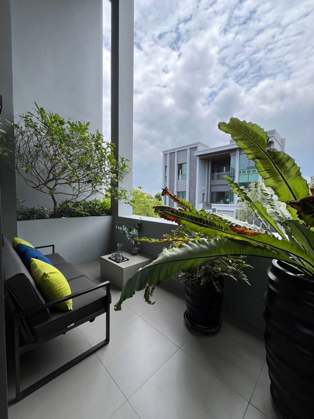 For SaleHouseLadkrabang, Suwannaphum Airport : 🏡 3 -story house for sale Type Loch Project Grand Bangkok Boulevard Yard Bangna - Super Luxury luxury house only 31 units.