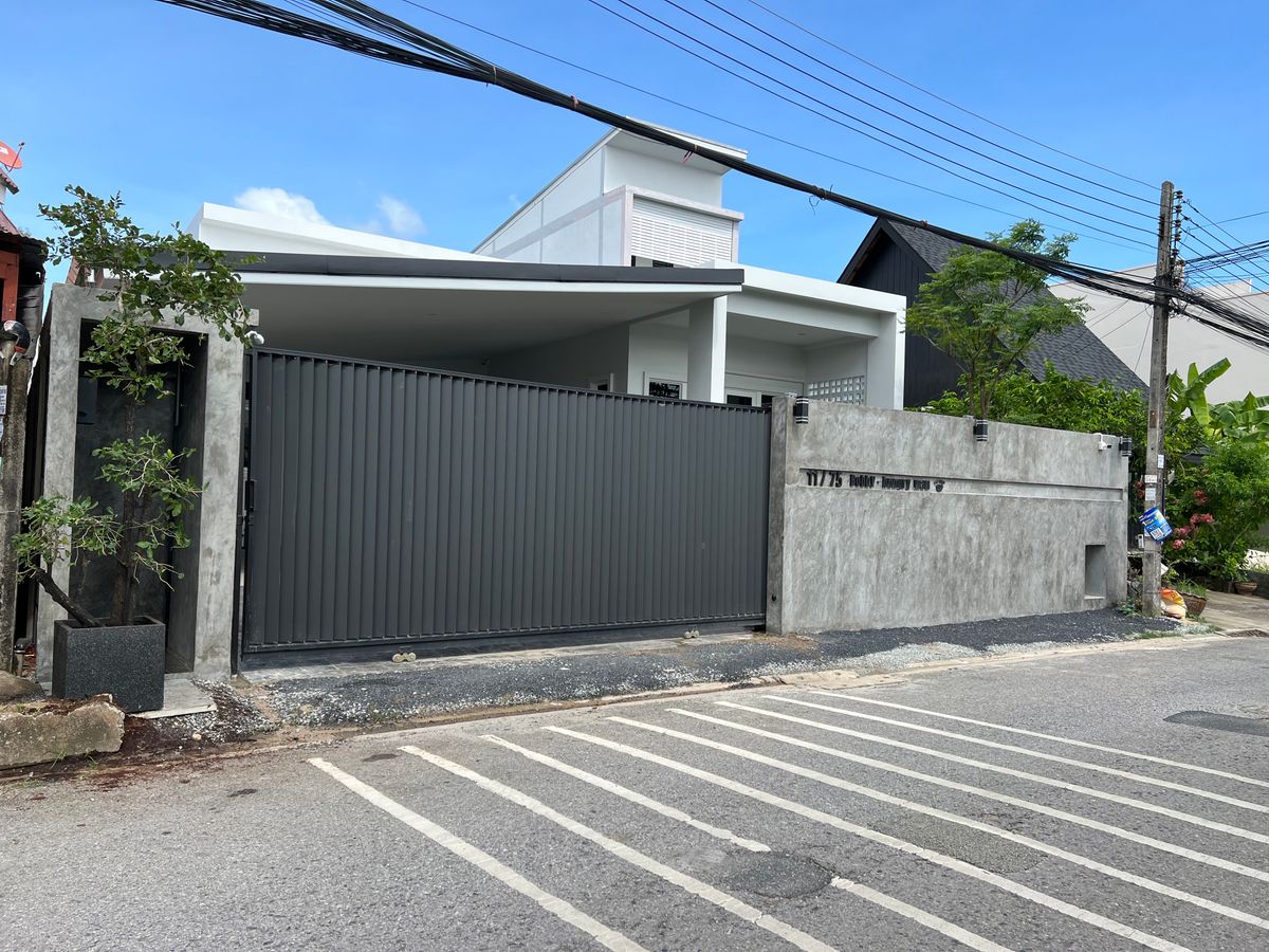For RentHousePhuket : Detarer Duplex Style High Ceiling