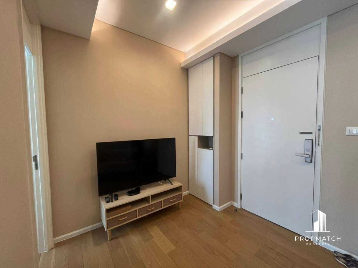 For RentCondoLadprao, Central Ladprao : ✨Flash Deal ✨The Saint Residences (1Bed 1Bath 30SQM) Decorated complete !! Only 16,500 baht per month Tel.0981315848 @PropMatch