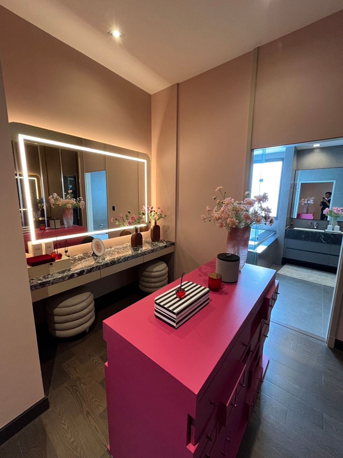 For SaleHouseLadkrabang, Suwannaphum Airport : 🏡 3 -story house for sale Type Loch Project Grand Bangkok Boulevard Yard Bangna - Super Luxury luxury house only 31 units.