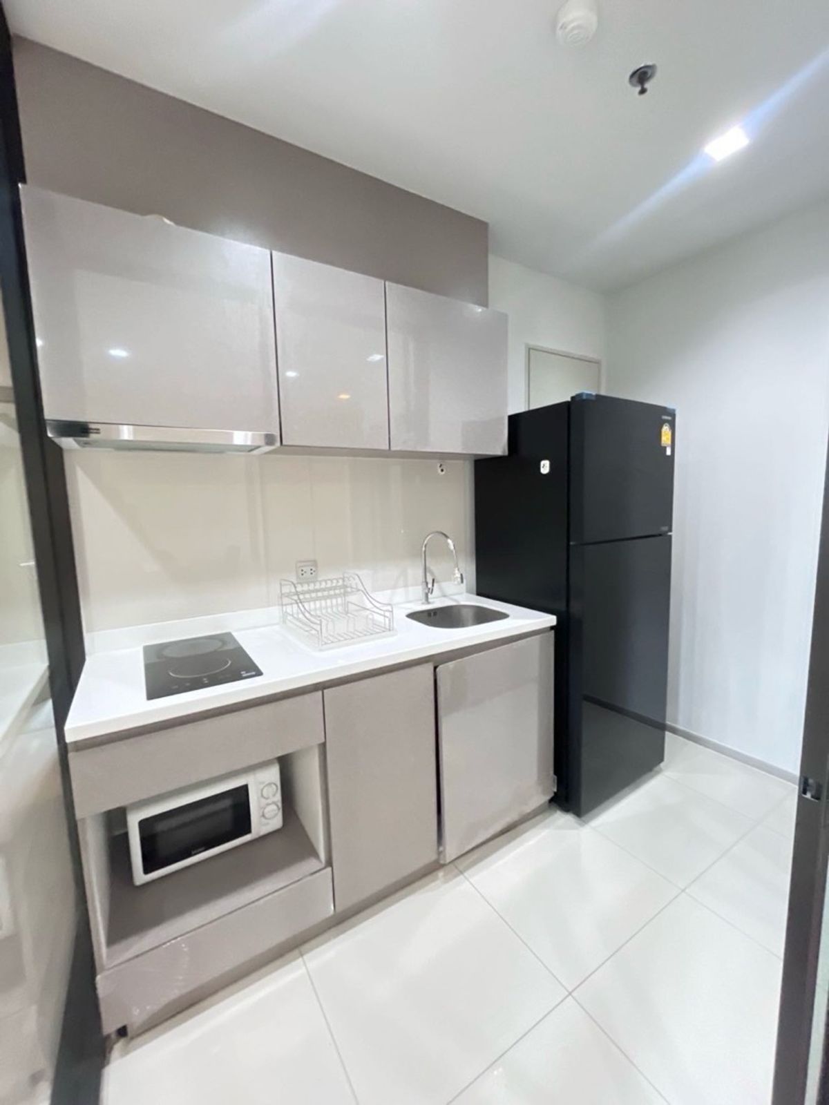 ขายคอนโดพระราม 9 เพชรบุรีตัดใหม่ RCA : 🎁Life Asoke Rama9 ขาย2นอน2น้ำ 