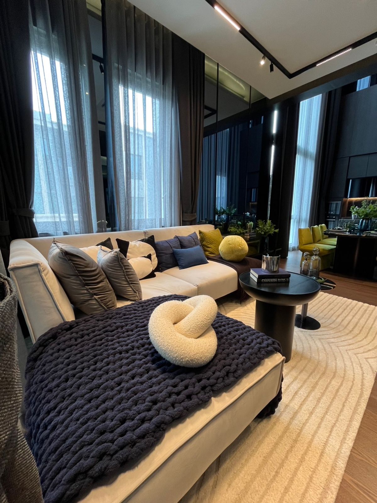 For SaleHouseLadkrabang, Suwannaphum Airport : 🏡 3 -story house for sale Type Loch Project Grand Bangkok Boulevard Yard Bangna - Super Luxury luxury house only 31 units.