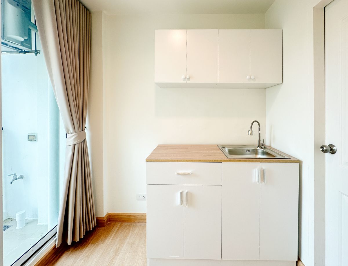 ขายคอนโดพระราม 2 บางขุนเทียน : ขายห้องสวย!! คอนโด แกรนด์ ทิวลิป แอด อ้อมน้อย (Tulip Square @ Aomnoi) ตกแต่งพร้อมลากกระเป๋าเข้าอยู่ได้เลย