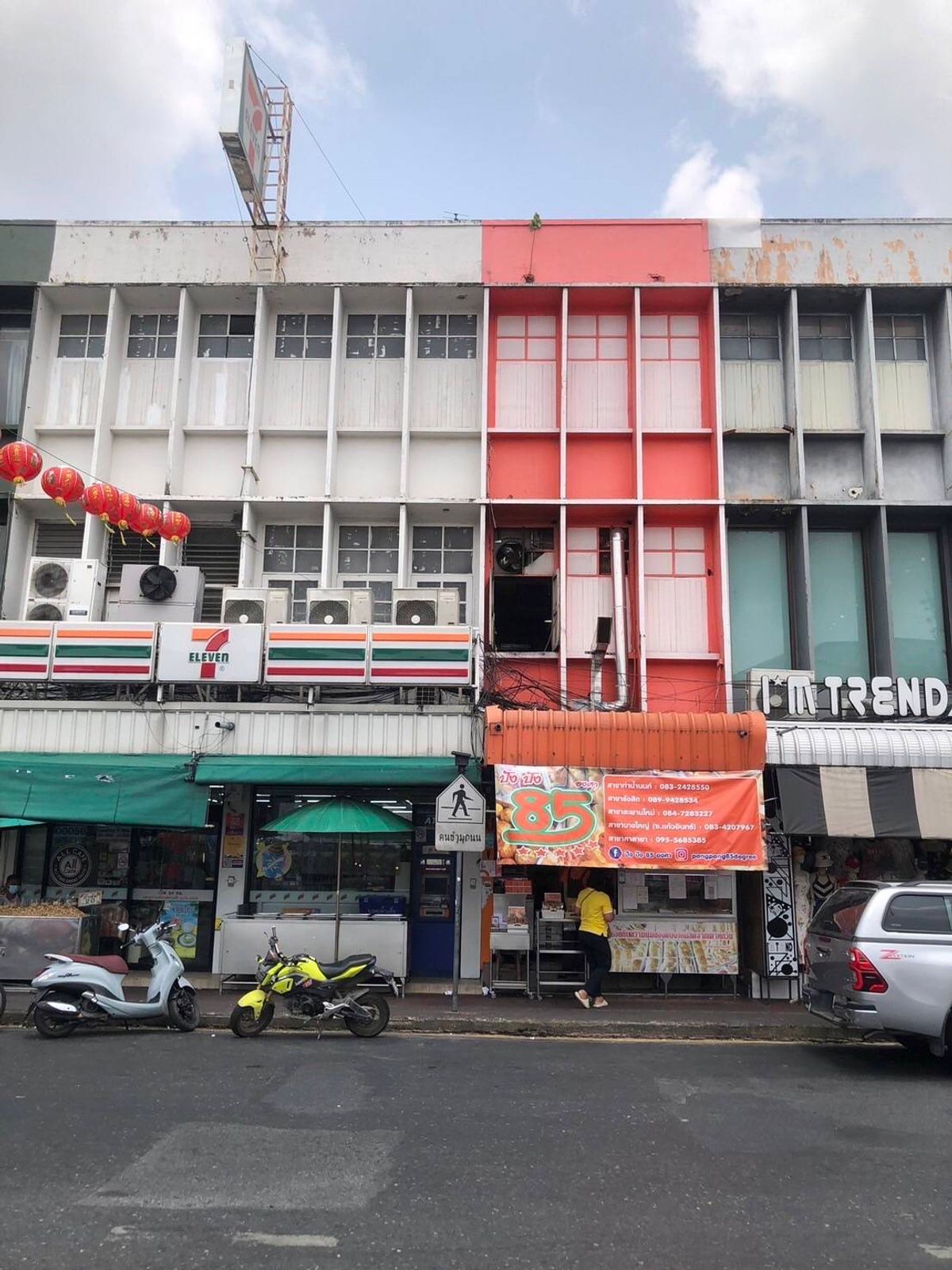 เซ้งอาคารพาณิชย์นนทบุรี บางใหญ่ บางบัวทอง : ปล่อยเซ้งตึกแถวทำเลทอง Yield   7.5% หอนาฬิกา ท่าน้ำนนท์ อ.เมือง จ .นนทบุรี ใกล้ท่าเรือ ทำเลทองหายาก  ใครที่มองหา อยากลงทุน..ซื้อไว้ปล่อยเช่า หรือทำธุรกิจเอง  คุ้มมาก  ตึกแถว 3 ชั้นครึ่ง  ขนาดที่ดิน 12 ตร.วา รวมพื้นที่ใช้สอย 144 ตร.ม กว้าง 4ม. ลึก 12