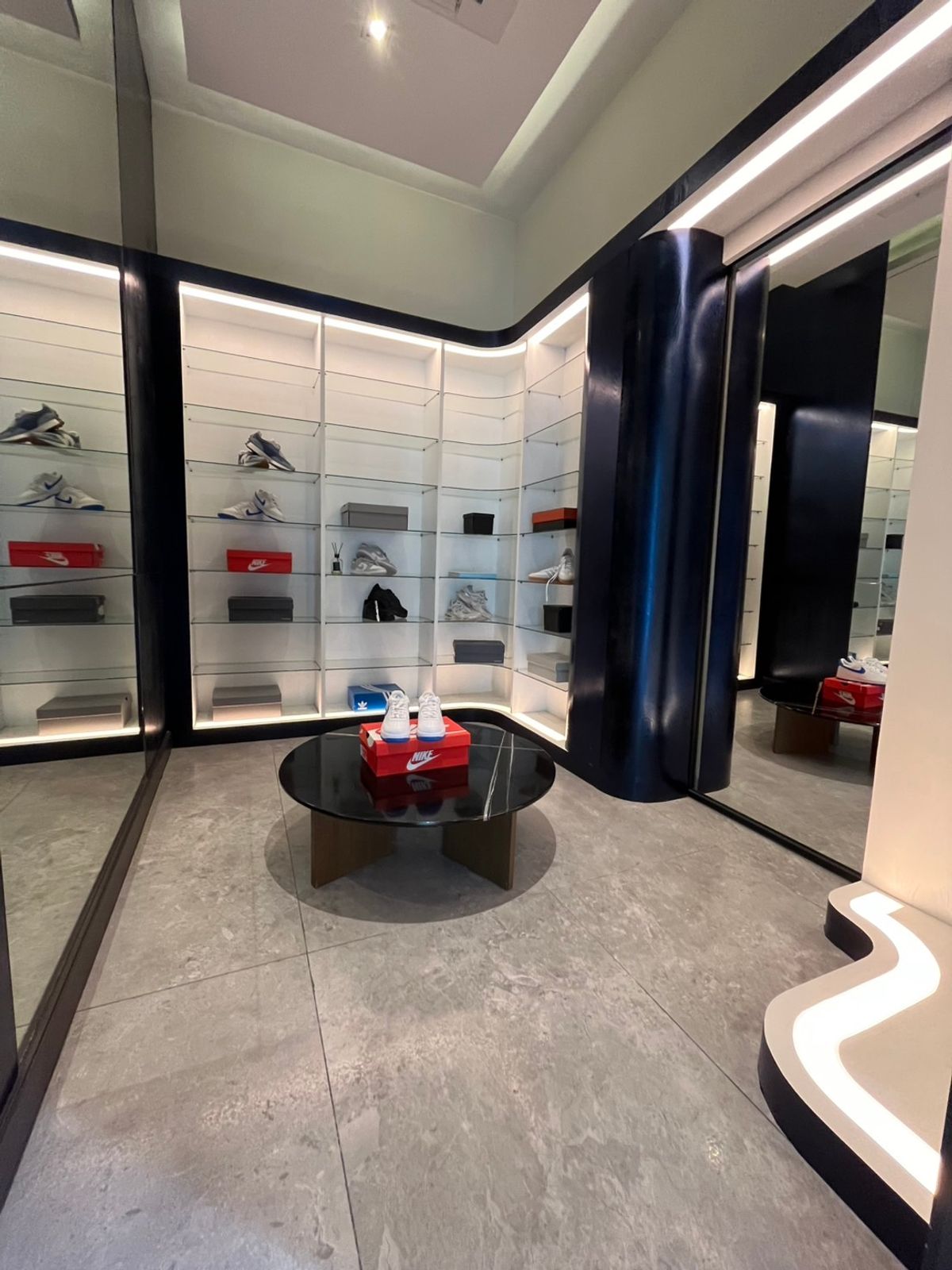 For SaleHouseLadkrabang, Suwannaphum Airport : 🏡 3 -story house for sale Type Loch Project Grand Bangkok Boulevard Yard Bangna - Super Luxury luxury house only 31 units.