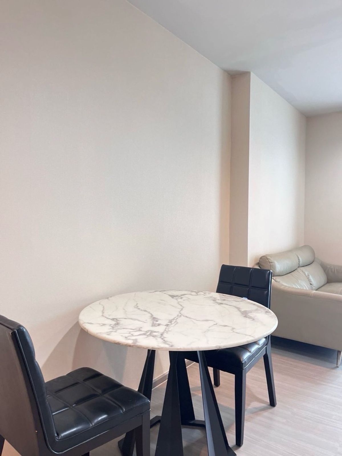 ขายคอนโดพระราม 9 เพชรบุรีตัดใหม่ RCA : 🎁Life Asoke Rama9 ขาย2นอน2น้ำ 