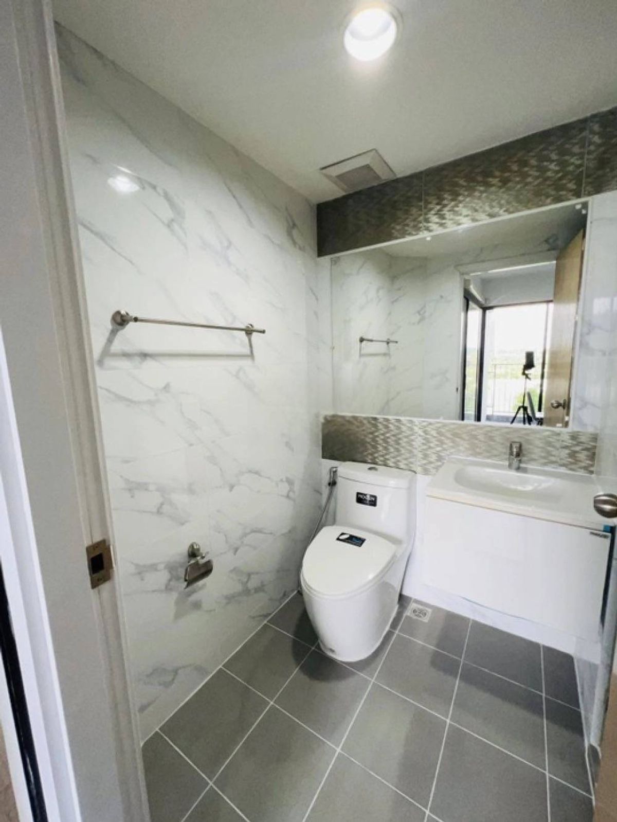 For RentCondoRama9, Petchburi, RCA : 💥CP-7639💥 Rise Rama 9 👉Line : @be.easy