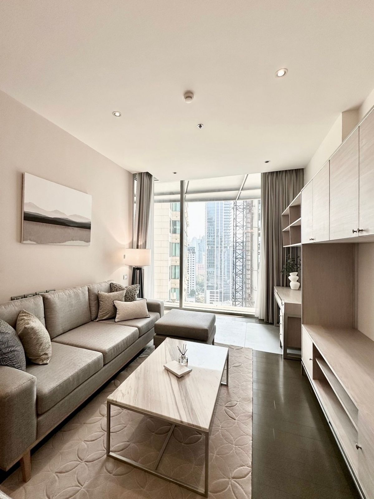ขายคอนโดวิทยุ ชิดลม หลังสวน : Magnolias Ratchadamri Boulevard / 1 Bedroom (FOR SALE), แมกโนเลียส์ ราชดำริ บูเลอวาร์ด / 1 ห้องนอน (ขาย) DO730