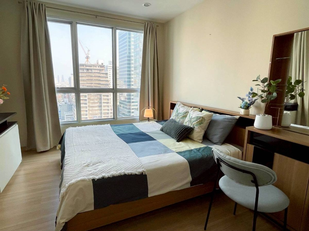 For SaleCondoSathorn, Narathiwat : 🏢 Life@Sathorn 10 | 1 Chic bedroom 💎 Good location near BTS 🚄 Ready