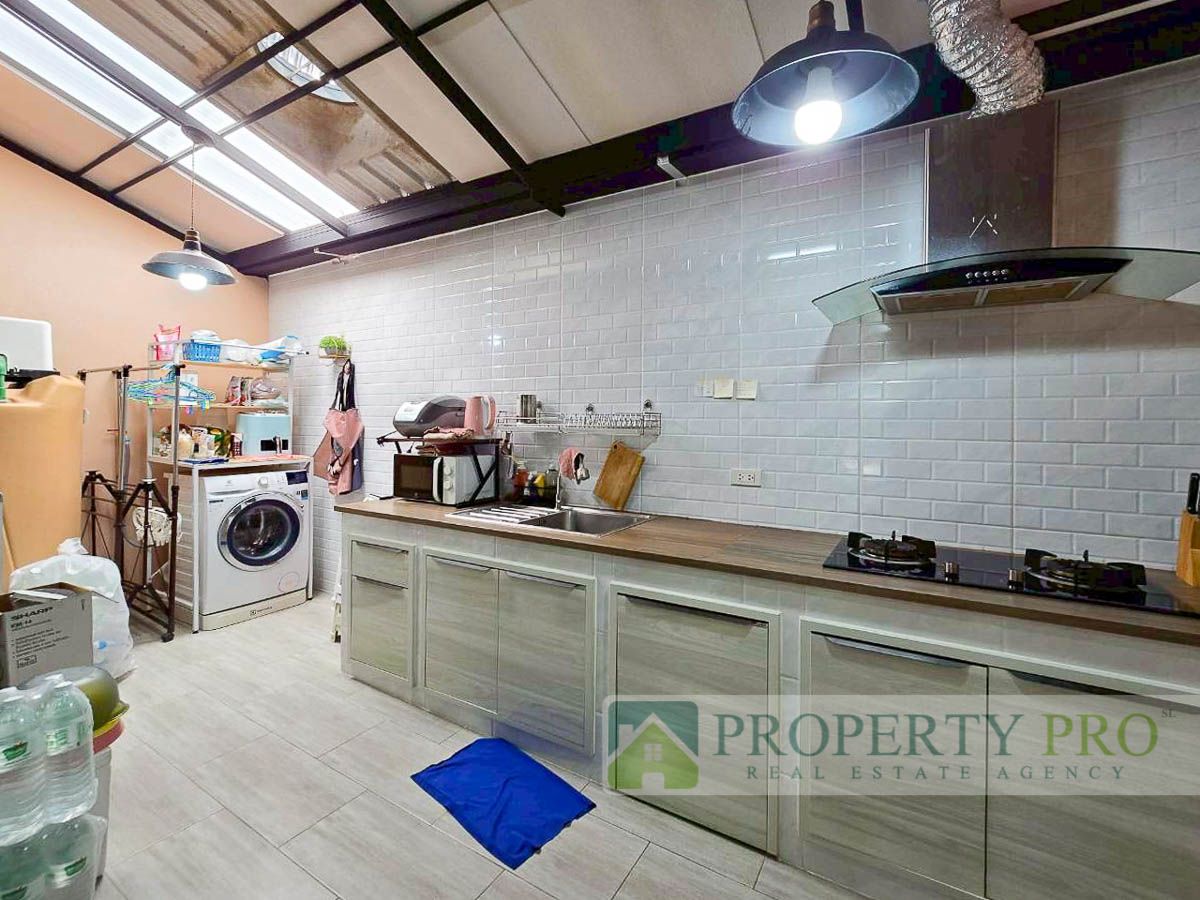 For SaleTownhomeSamut Prakan,Samrong : TownHome for Sale The Colors Bangna Wongwaen 3, 3 bedroom 21 sqw 116 sqm Near Kingkaew, Thepharak, Suvarnabhumi, Mega Bangna : SL25S-016