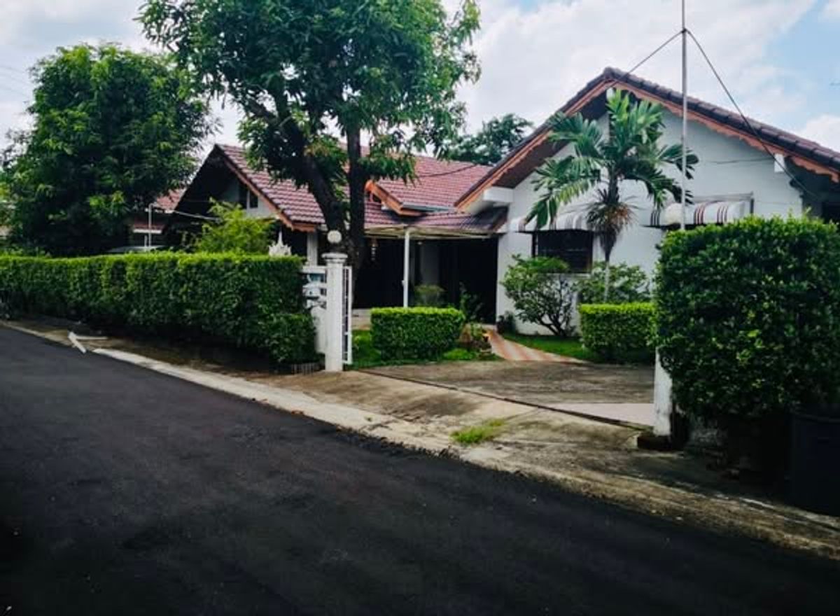 ขายบ้านเกษตร นวมินทร์ ลาดปลาเค้า : ขายบ้านเดี่ยว หมู่บ้านเสริมมิตร นวมินทร์ 68