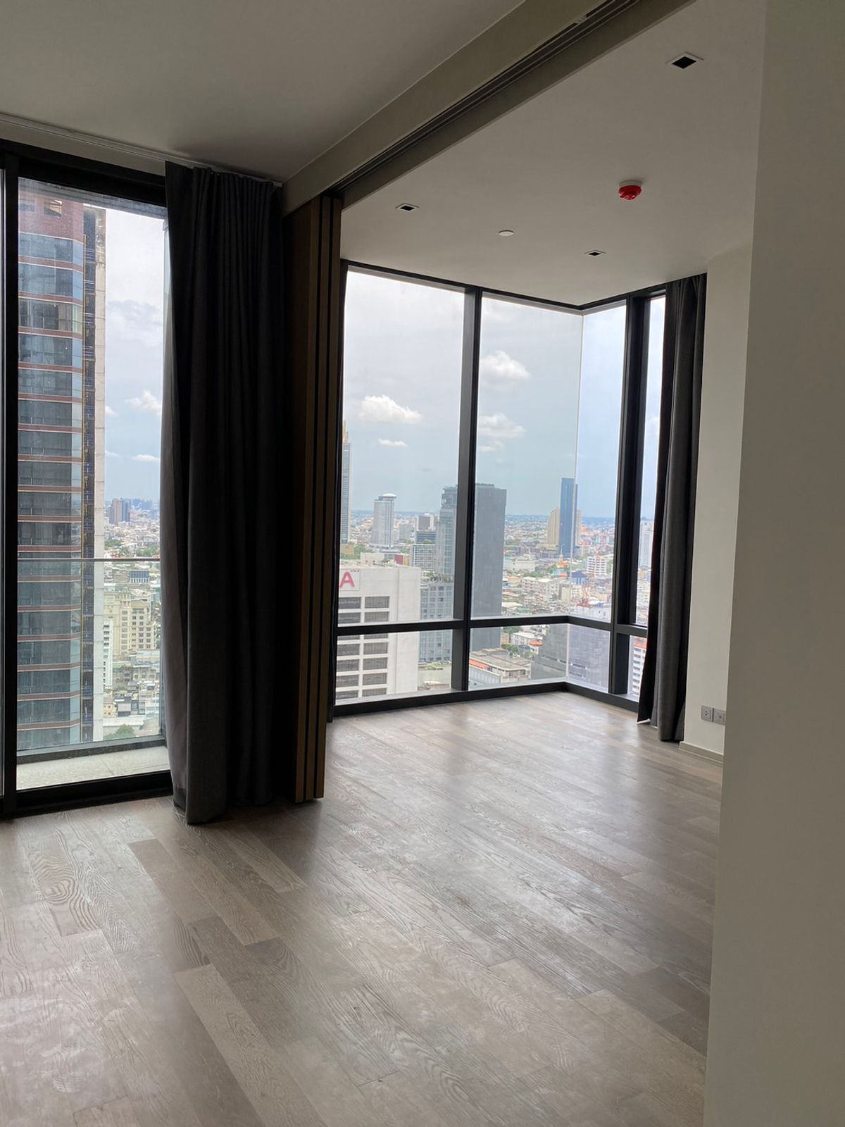 ขายคอนโดสีลม ศาลาแดง บางรัก : Ashton Silom / 1 Bedroom (FOR SALE), แอชตัน สีลม / 1 ห้องนอน (ขาย) PT080