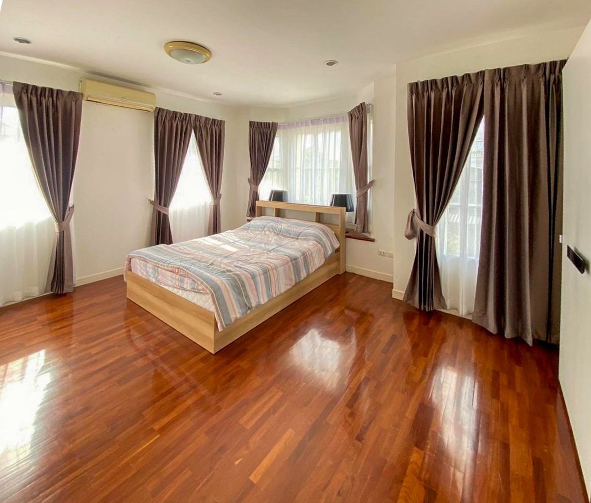 ขายบ้านเสรีไทย-นิด้า : มัณฑนา อ่อนนุช - วงแหวน / 3 ห้องนอน (ขาย), Mantana Onnut - Wongwaen / 3 Bedrooms (FOR SALE) POON168