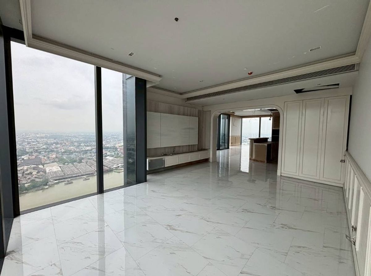 ขายคอนโดพระราม 3 สาธุประดิษฐ์ : ขาย Penthouse สุดหรู Canapaya Residences วิวแม่น้ำเจ้าพระยา ชั้น 42-43 เนื้อที่ 307.98 ตารางเมตร 4 ห้องนอน 5 ห้องน้ำ ราคา 85 ลบ.*