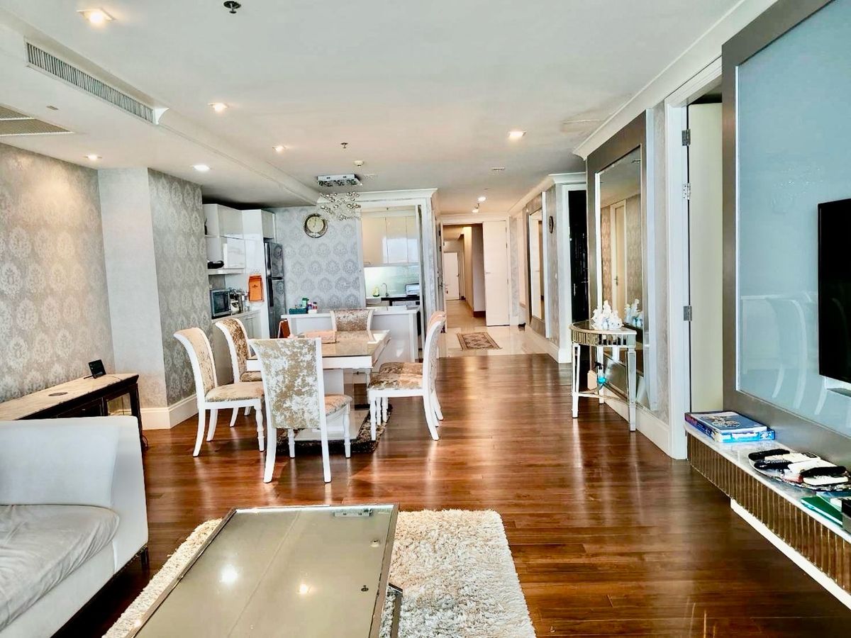 For RentCondoPinklao, Charansanitwong : ❤️ For rent, My Resort @River, 3 bedrooms, 3 rooms, 175 sqm. Floor 16, only 80,000 baht. Ready to stay. Interested in Line @900CQHK Tel 0859114585.