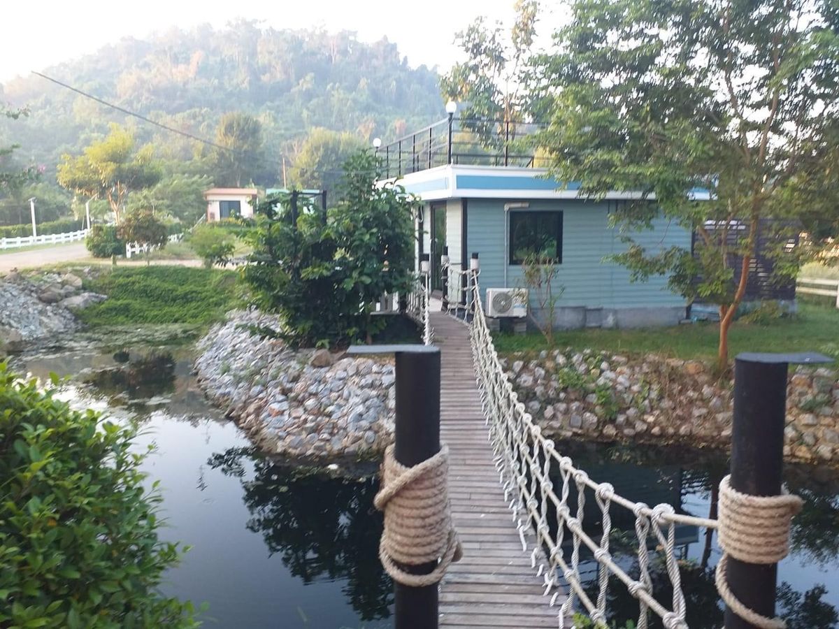 ขายที่ดินสระบุรี : ที่ดิน 1-0-62 ไร่ รีสอร์ท 6 หลังพร้อมดำเนินกิจการต่อ ถนน บ้านนา-แก่งคอย จังหวัดสระบุรี