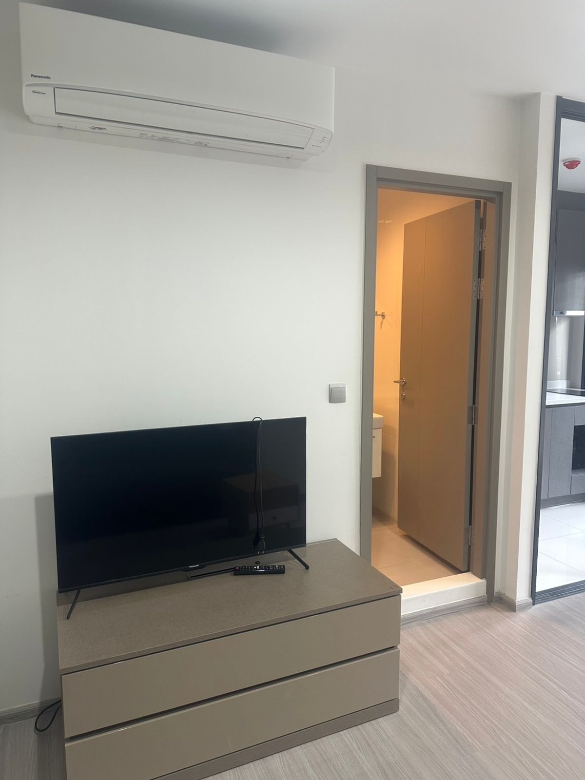 ให้เช่าคอนโดพระราม 9 เพชรบุรีตัดใหม่ RCA : 🔥ให้เช่าด่วน🔥โนเบิล นิว ดิสทริค อาร์ไนน์ คอนโดใหม่ ใจกลางพระรามเก้า ติดถนนใหญ่เดินทางสะดวก