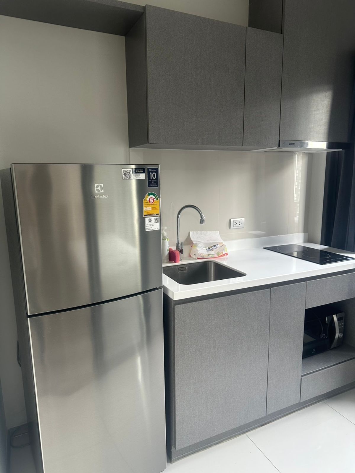 For RentCondoRama9, Petchburi, RCA : 🔥For urgent rent🔥Noble New District R9, a new condo in the heart of Rama 9, on a main road, convenient for travel.