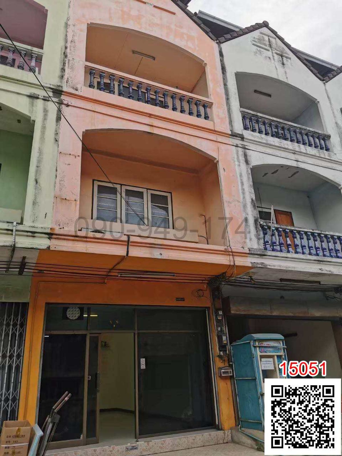 For RentShop HousePattaya, Bangsaen, Chonburi : Rent a 3 -story commercial building opposite Central Chon Buri, Huai Kapi 3 zone, Soi Okis Care, Chon Buri