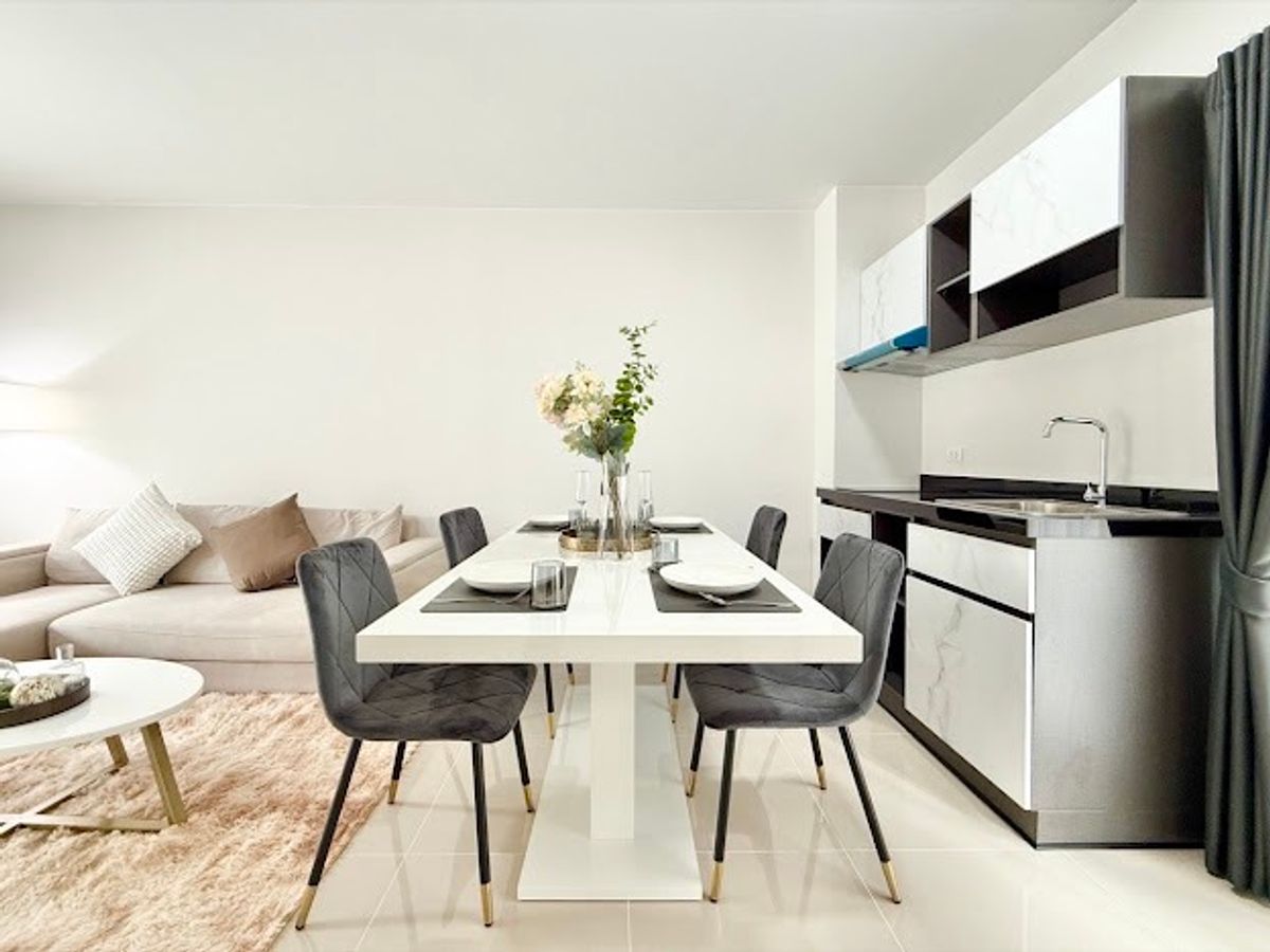 ขายทาวน์โฮมเกษตรศาสตร์ รัชโยธิน : 🏛️✨Baan Klang Mueng พหลฯ - รามอินทรา | ทาวน์โฮม 3 ชั้น TERRARIA ขนาด 142 ตร.ม. 35.5 ตร.ว. | 3 ห้องนอน 3 ห้องน้ำ 2 ที่จอด เริ่ม 4.79 MB ติดต่อนัดชม Tel.0922635410 (เอิร์ธ)