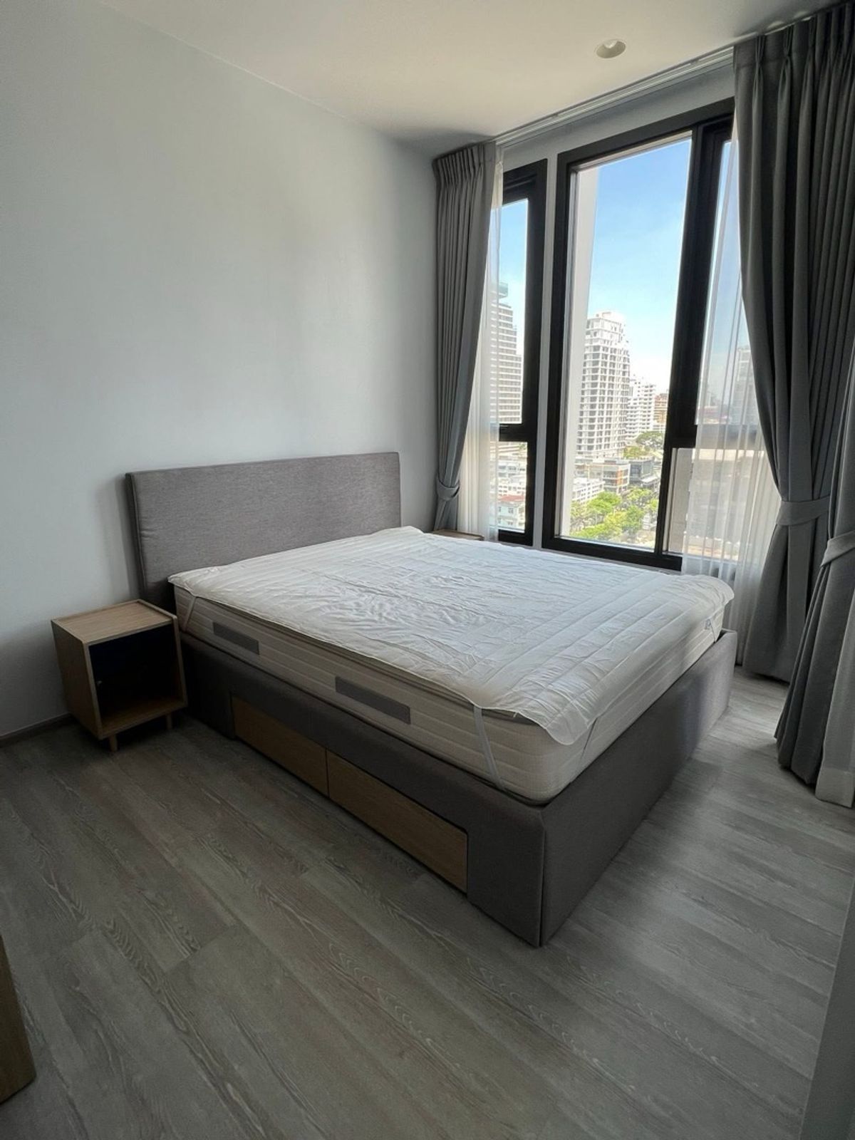 ให้เช่าคอนโดสุขุมวิท อโศก ทองหล่อ : xt eakkamai ready to move in