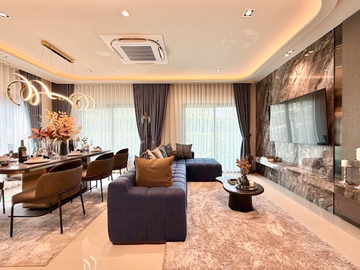 For SaleKaset Nawamin,Ladplakao : 🏛️Baan Klang Mueng The Edition Yothin Phatthana ✨ DAALYN Twin Twin House, size 307 sq.m. 56.8 sq.w. | 4 bedrooms, 5 bathrooms, 4 parking spaces, starting at 19.5 MB, contacting Tel.0922635410 (Earth)