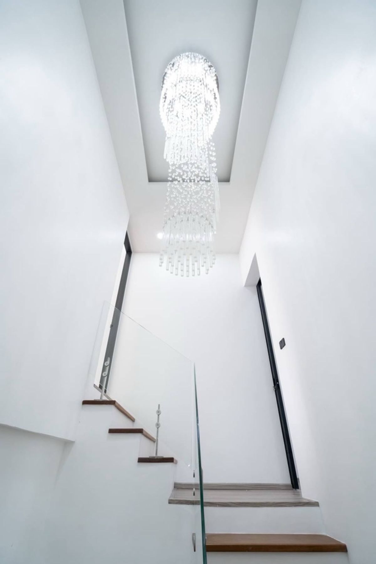 ขายทาวน์โฮมสุขุมวิท อโศก ทองหล่อ : 🏡ขาย Townhome 3 ชั้น 25 ตรว ซอยสุขุมวิท 15 ทำเลดี เพียง 1 นาทีถึง โรงเรียนนานาชาติ NIST และ 5 นาที ถึง BTS อโศก 