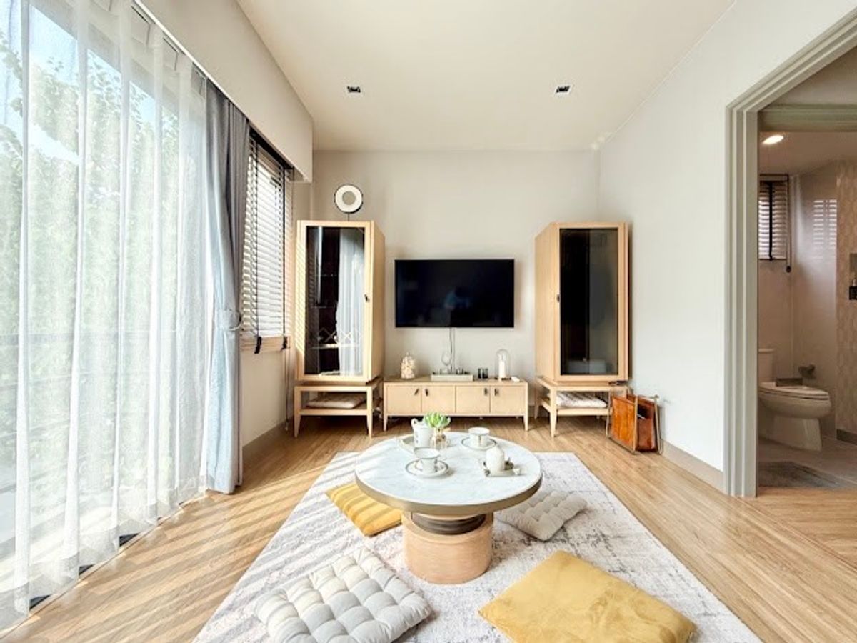 ขายทาวน์โฮมเกษตรศาสตร์ รัชโยธิน : 🏛️Baan Klang Mueng พหลฯ - รามอินทรา🌈ทาวน์โฮม 3 ชั้น URBANIST ขนาด 141 ตร.ม. 35.5 ตร.ว. | 3 ห้องนอน 3 ห้องน้ำ 2 ที่จอด เริ่ม 4.79 MB ติดต่อนัดชม Tel.0922635410 (เอิร์ธ)