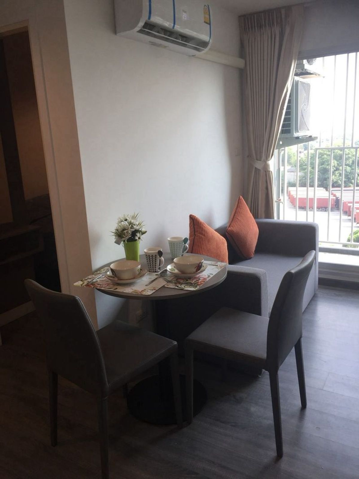For RentCondoSamut Prakan,Samrong : Rent The Trust @BTS Erawan No. 92/201