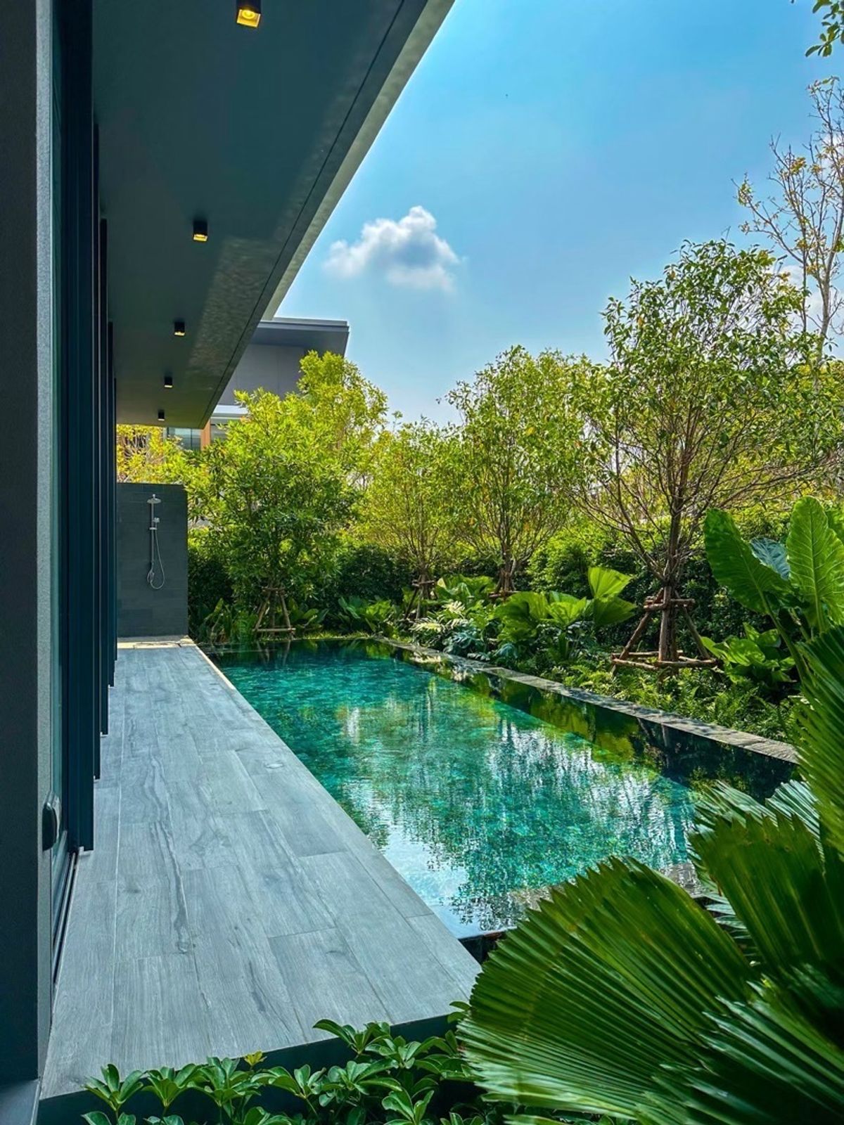 ขายบ้านบางนา แบริ่ง ลาซาล : ✅BAAN ISSARA BANGNA 