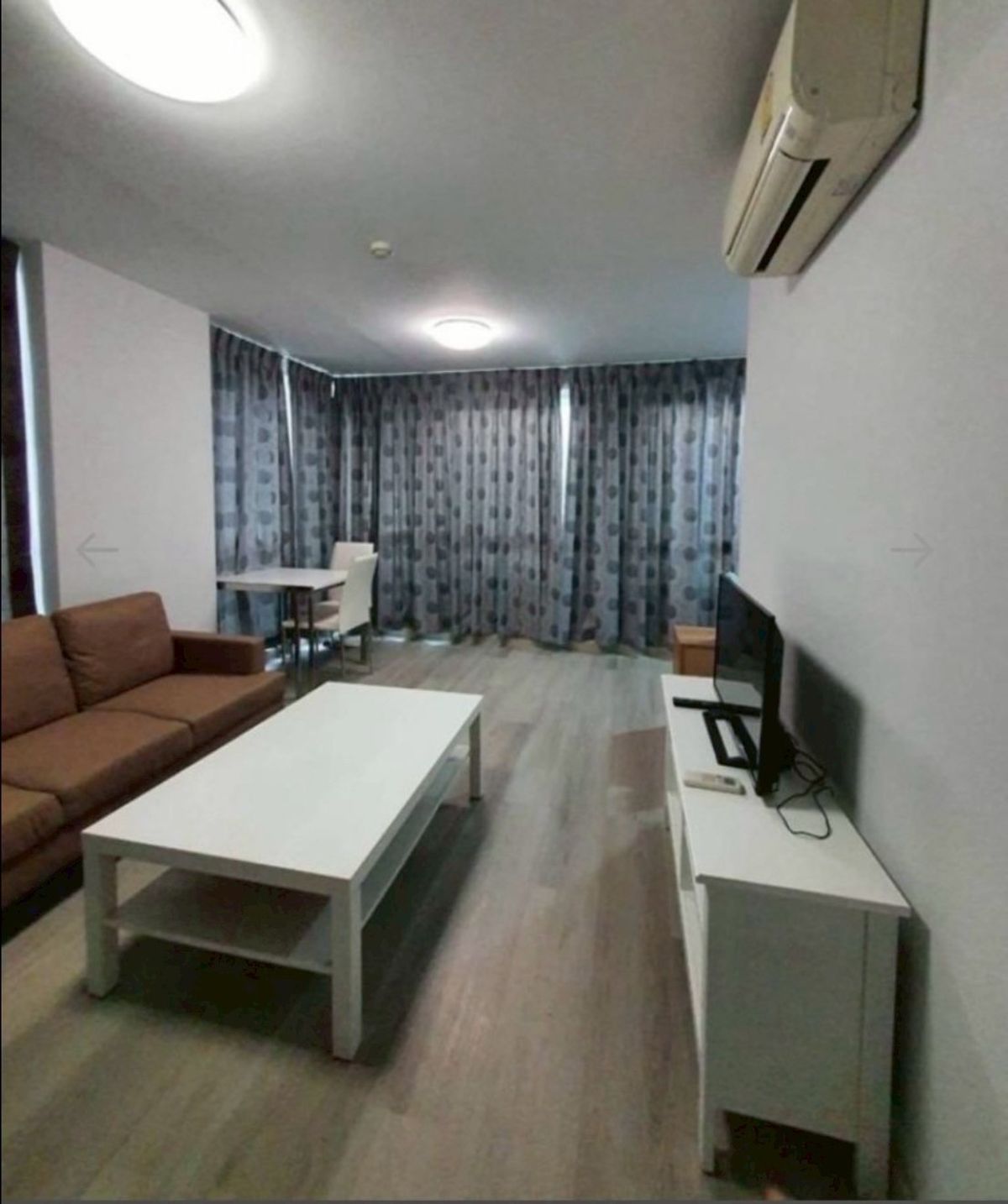 ขายคอนโดอารีย์ อนุสาวรีย์ : Condo for Sale: Chateau In Town Phaholyothin 11