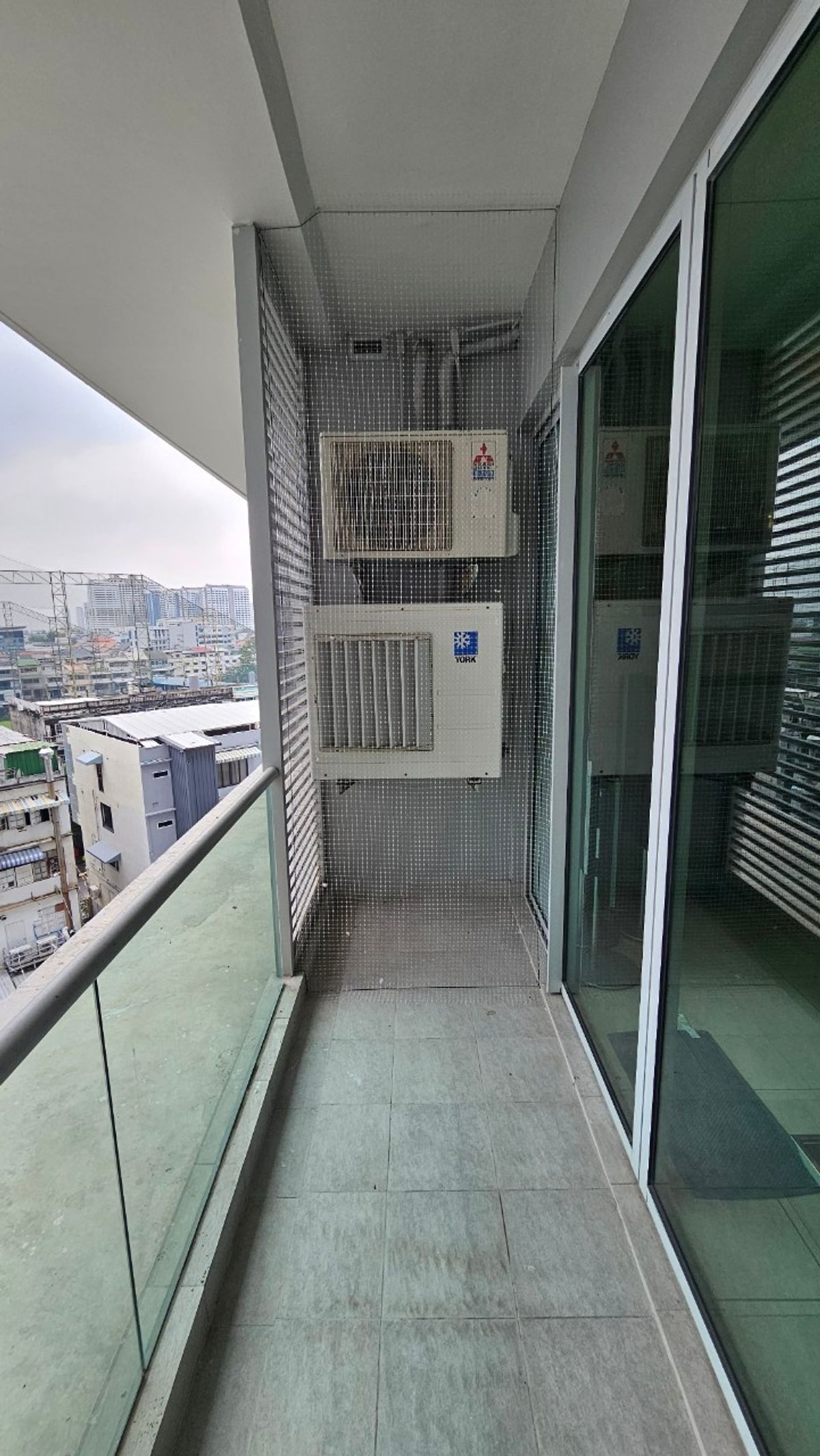 For SaleCondoSathorn, Narathiwat : Condo for sale The Star Estate at Narathiwas (The Star Estate at Narathiwat) 72 square meters, 7th floor, Narathiwat Rajanagarindra Road. Near Ratchadaphisek Road Behind Lotus Rama 3, Chong Nonsi Subdistrict, Yannawa District, Bangkok