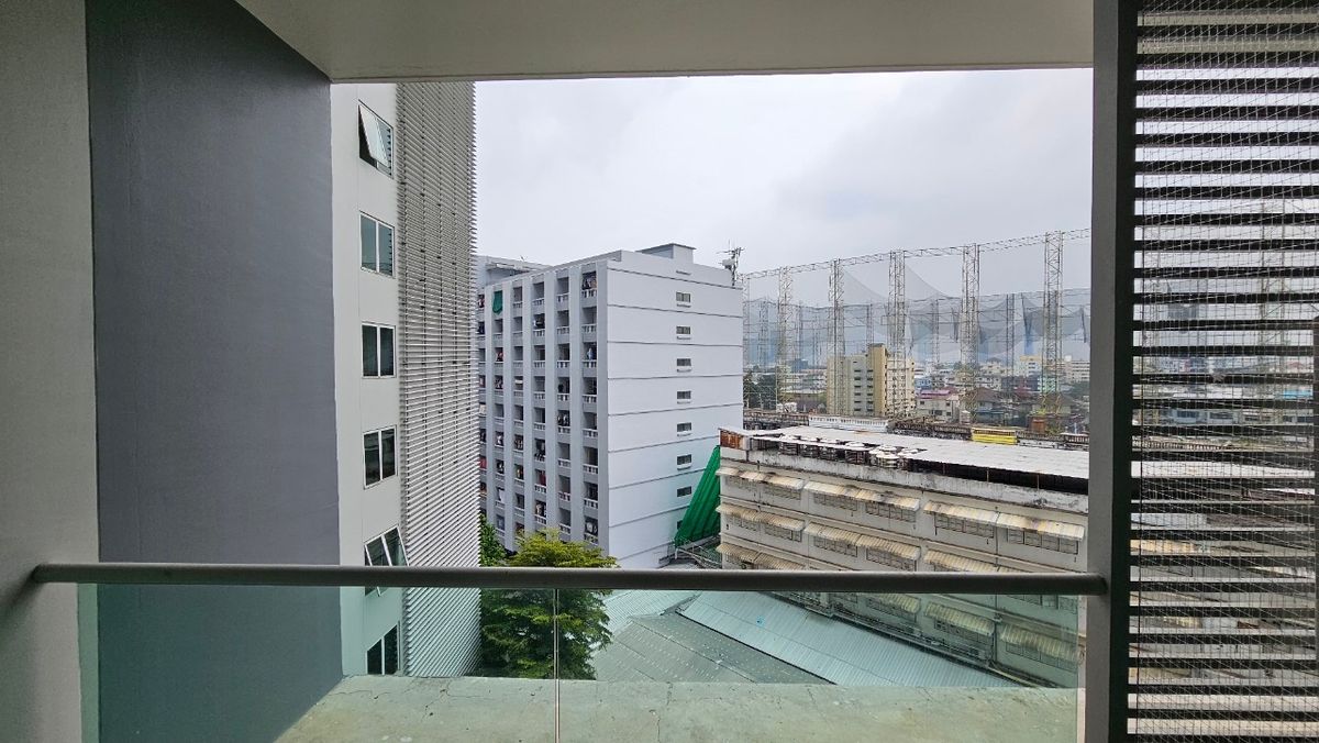 For SaleCondoSathorn, Narathiwat : Condo for sale The Star Estate at Narathiwas (The Star Estate at Narathiwat) 72 square meters, 7th floor, Narathiwat Rajanagarindra Road. Near Ratchadaphisek Road Behind Lotus Rama 3, Chong Nonsi Subdistrict, Yannawa District, Bangkok