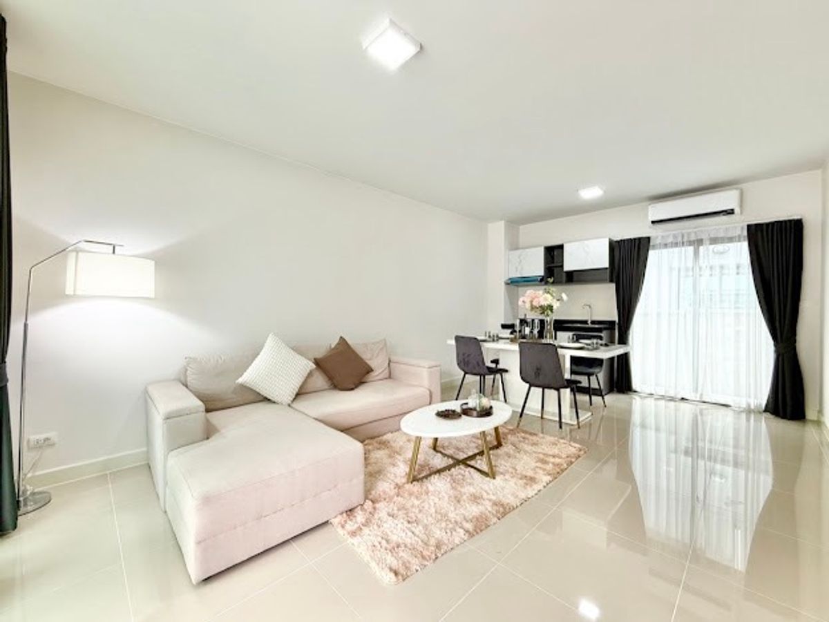 ขายทาวน์โฮมเกษตรศาสตร์ รัชโยธิน : 🏛️✨Baan Klang Mueng พหลฯ - รามอินทรา | ทาวน์โฮม 3 ชั้น TERRARIA ขนาด 142 ตร.ม. 35.5 ตร.ว. | 3 ห้องนอน 3 ห้องน้ำ 2 ที่จอด เริ่ม 4.79 MB ติดต่อนัดชม Tel.0922635410 (เอิร์ธ)