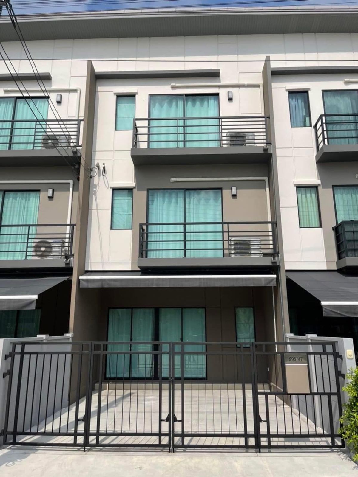 For SaleTownhomeRama5, Ratchapruek, Bangkruai : [HS001] 🔥🔥🔥 Great value townhome sells!  Central house Ratchaphruek-Sathorn With furniture and air conditioning, 3 -story townhome from AP Thai, excellent location, close to every journey!