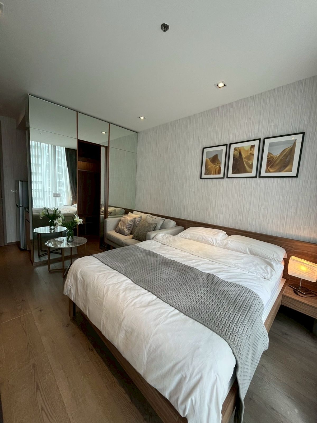 ให้เช่าคอนโดสุขุมวิท อโศก ทองหล่อ : Ready to move in Studio at Park Origin Phrom Phong ( Park 24 )