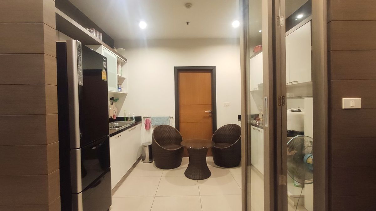 For SaleCondoSathorn, Narathiwat : Condo for sale The Star Estate at Narathiwas (The Star Estate at Narathiwat) 72 square meters, 7th floor, Narathiwat Rajanagarindra Road. Near Ratchadaphisek Road Behind Lotus Rama 3, Chong Nonsi Subdistrict, Yannawa District, Bangkok