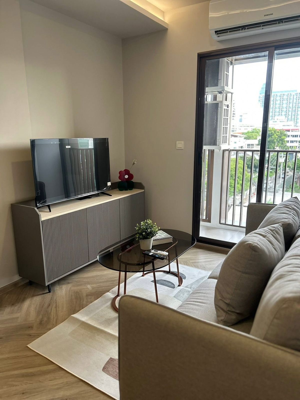 For RentCondoSukhumvit, Asoke, Thonglor : [For Rent] Modern 1-Bedroom Condo @ Chapter Thonglor 25