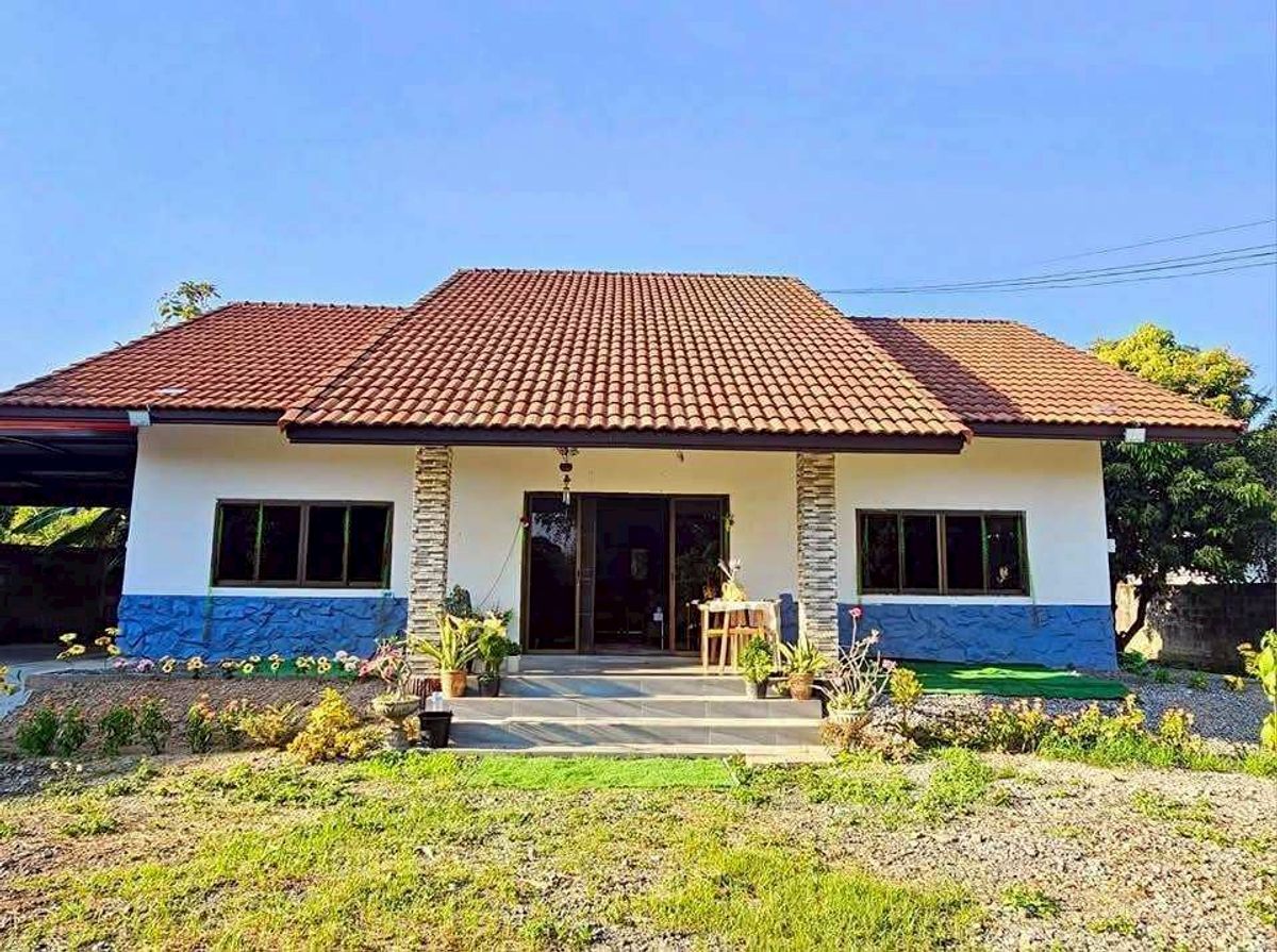 For RentHouseChiang Mai : House in the project Rent 27,000 baht per month, near Chiang Mai University, only 5 minutes. No.3H126
