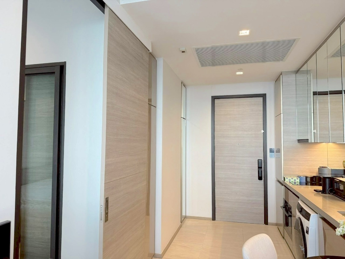 For SaleCondoLadprao, Central Ladprao : 🔥 Urgent 🔥 The cheapest, available for sale, beautiful decoration room, very beautiful, free room with viewing